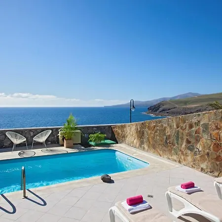 Sleeps 6 Pool Air Con Wifi Villa