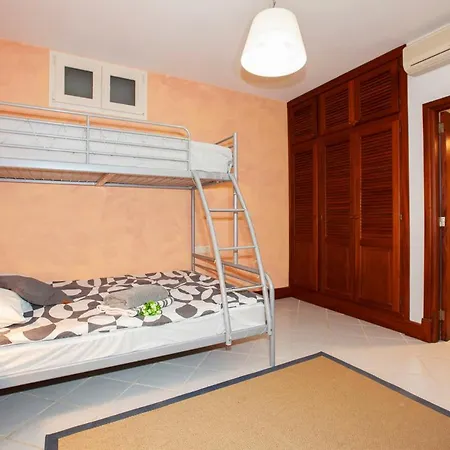 Sleeps 6 Pool Air Con Wifi Puerto Calero
